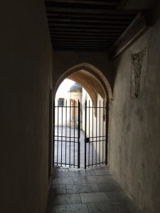 Parmi les traboules de Lyon, la traboule rue St Jean !